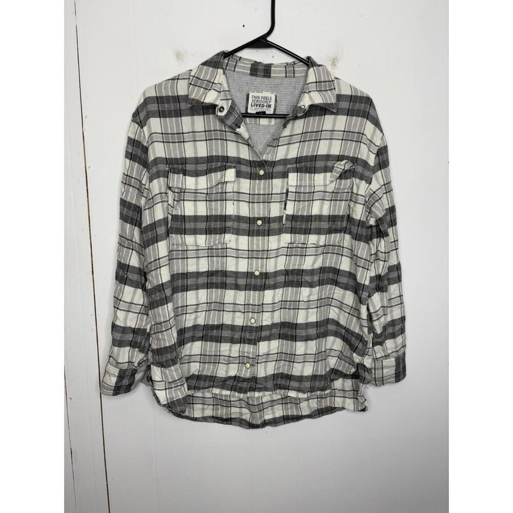 American Eagle Shirt Womens Small This Feels Seriously Lived In Plaid Snap Close